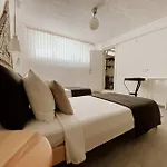 Отель B House 5*